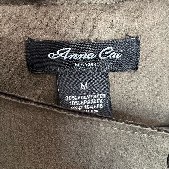 Cropped Jacket - Picture 3 of 3